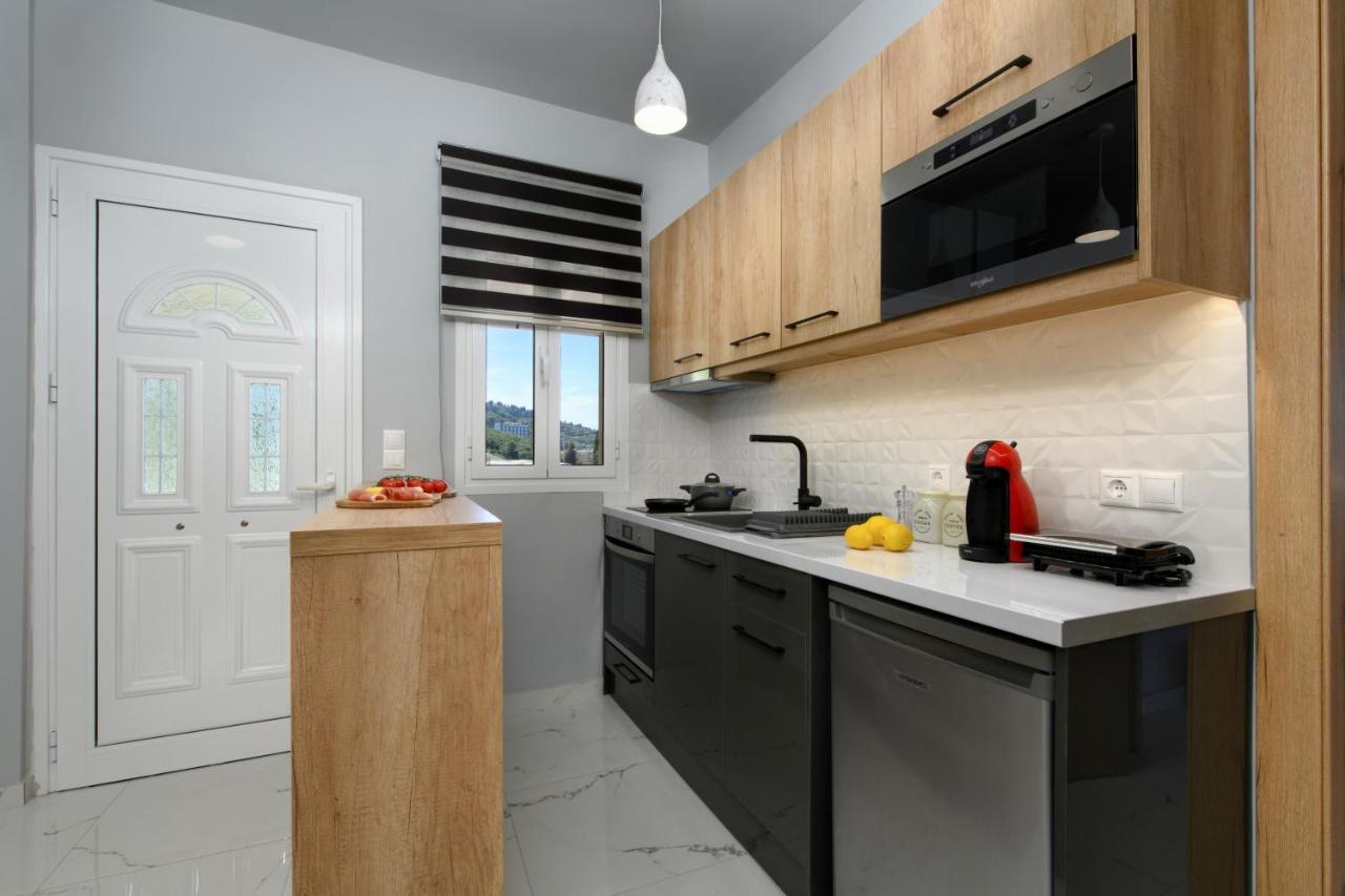 Alexandra Apartment