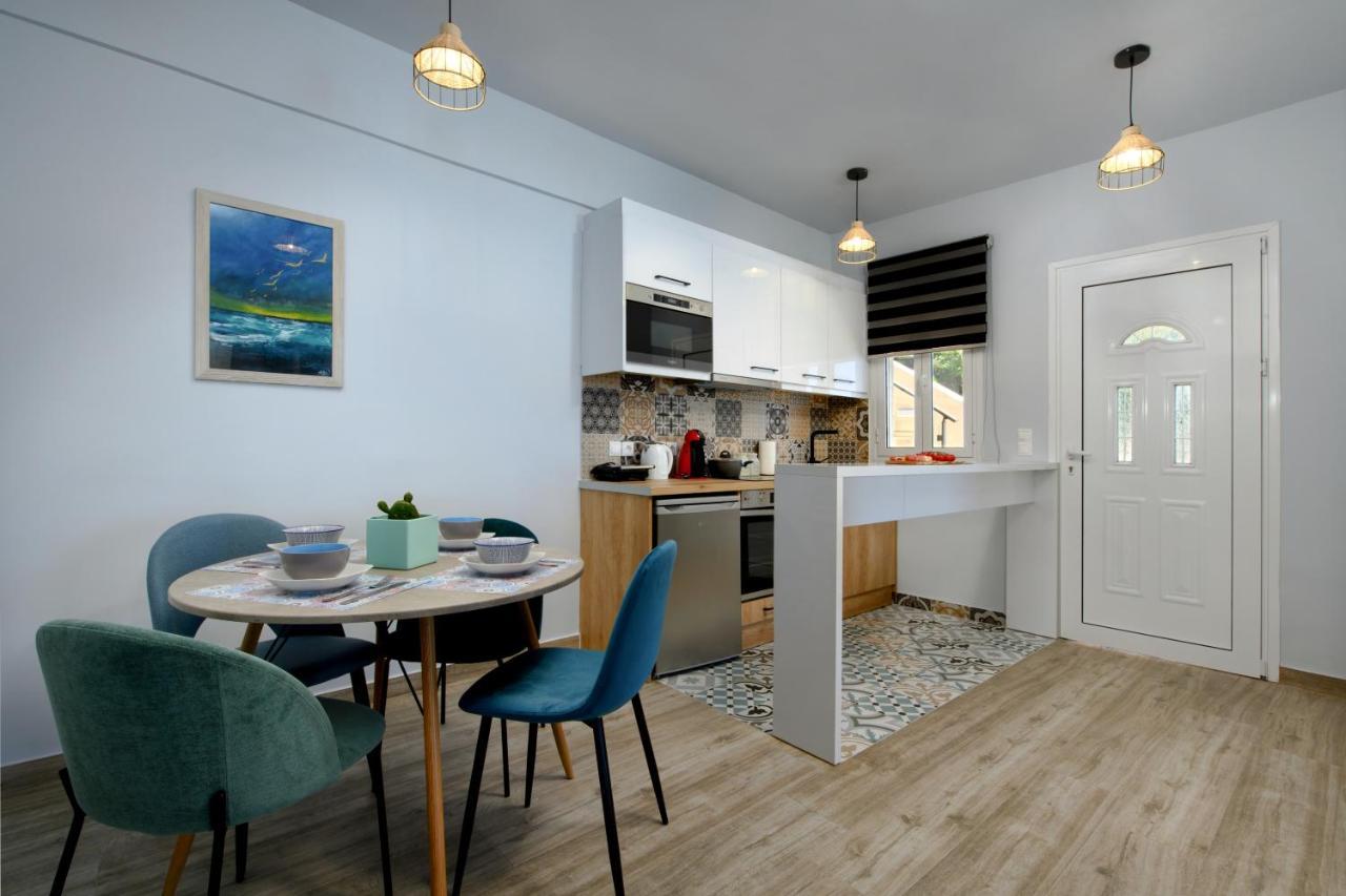 Alexandra Apartment *