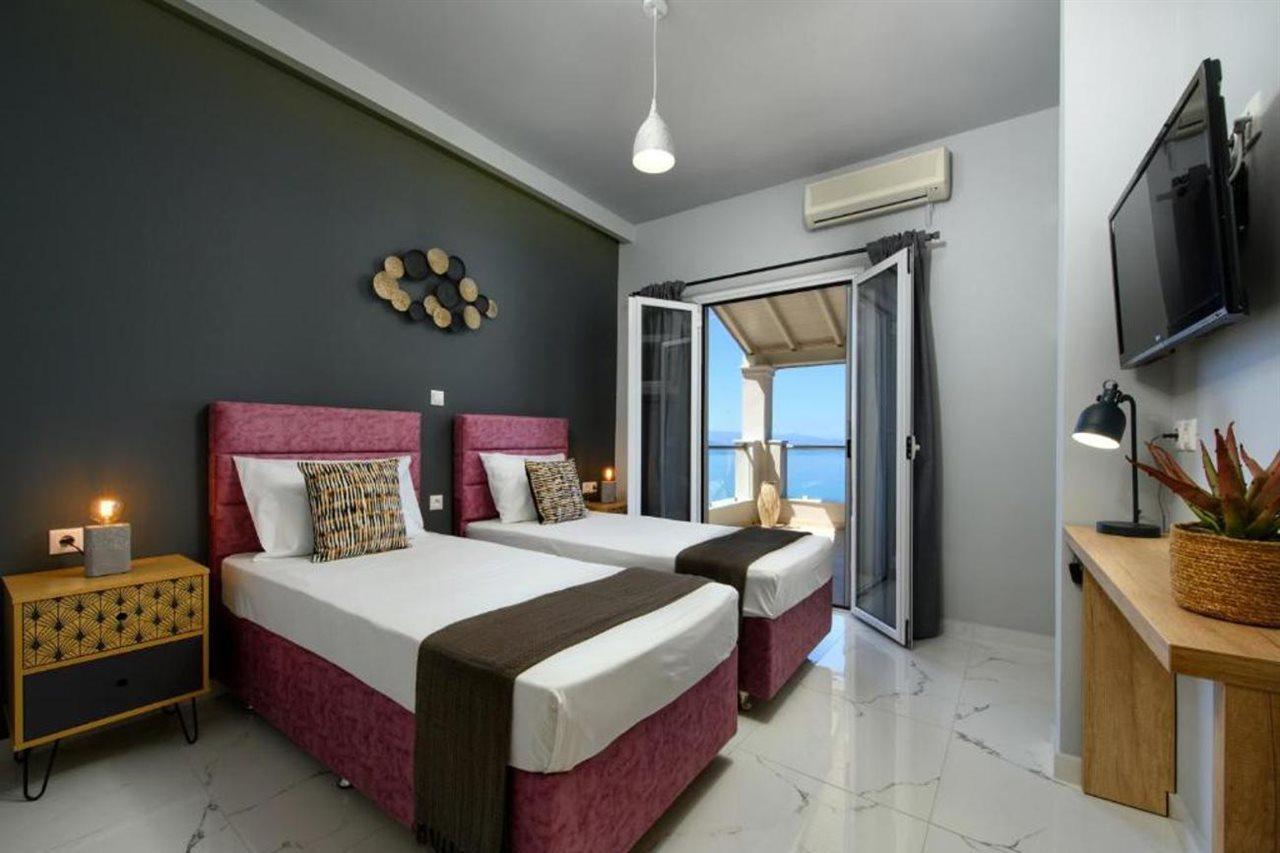 Alexandra Apartment *